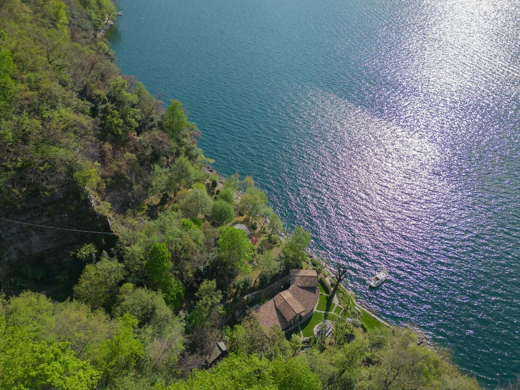 The Writer'S Nest Waterfront Villa By Rent All Como Фаджето-Ларио Экстерьер фото